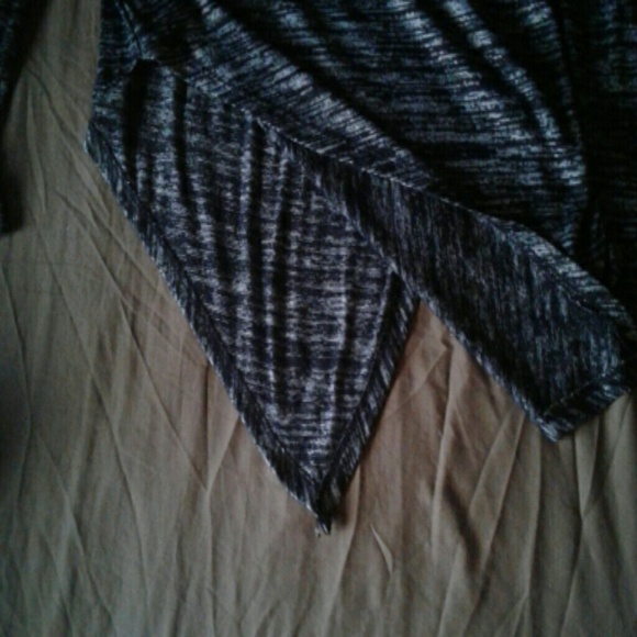 Top - Picture 2 of 2